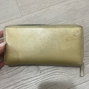 GG Marmont zip around wallet